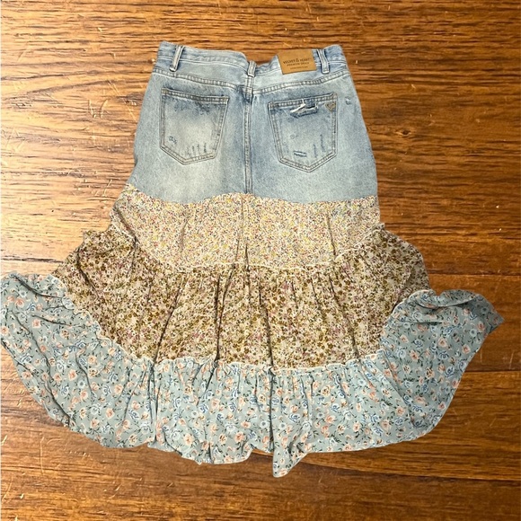 Repurposed skirt—velvet heart shorts/gigio top.  Unique! - Picture 3 of 5